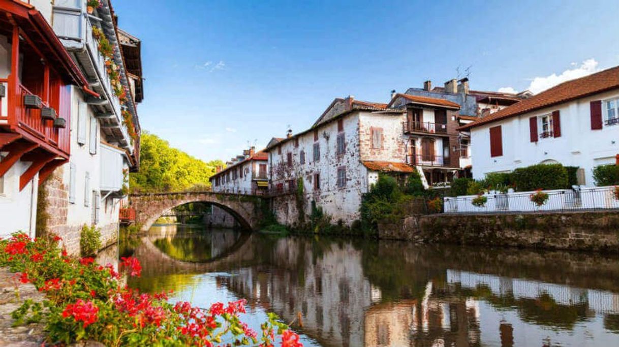 Place Saint-Jean-Pied-de-Port