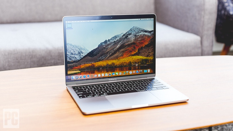 Social MacBook Pro - Apple