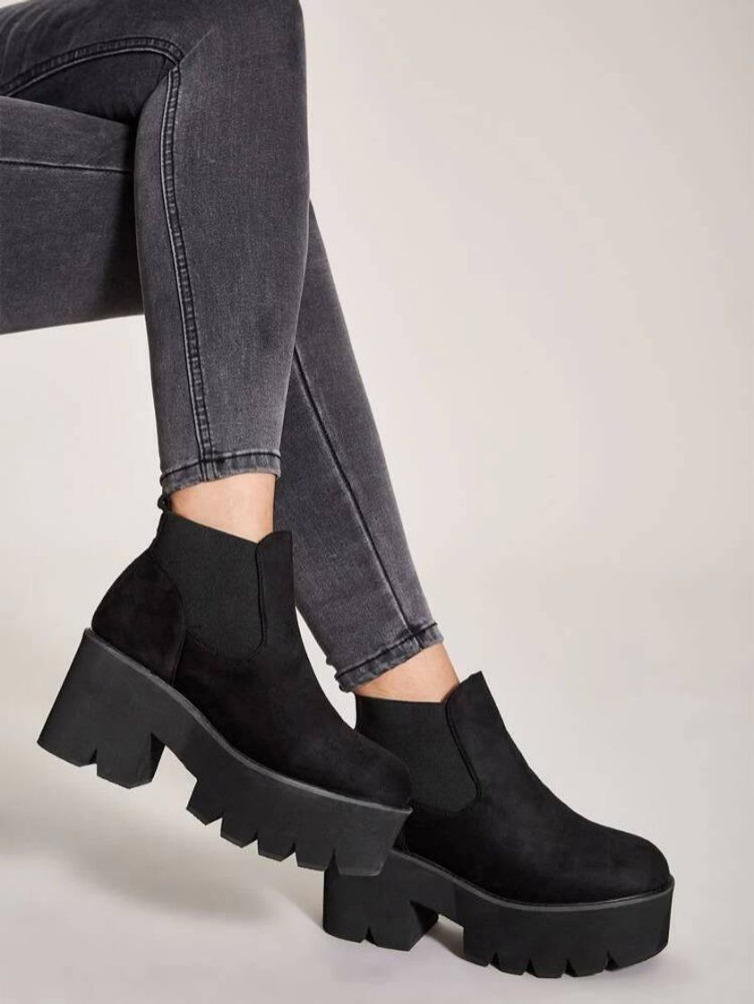 Fashion Lug Sole Chelsea Boots