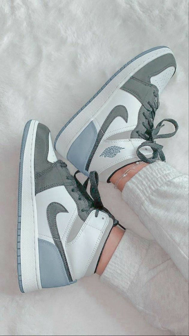 Social Simple Jordan 