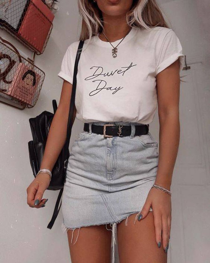 Fashion Slogan t-shirt: como arrasar com a trend - Guita Moda