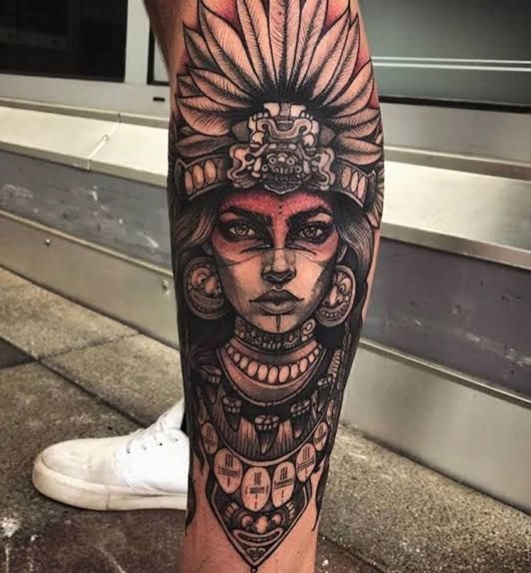 Moda Tatuagem na panturrilha masculino