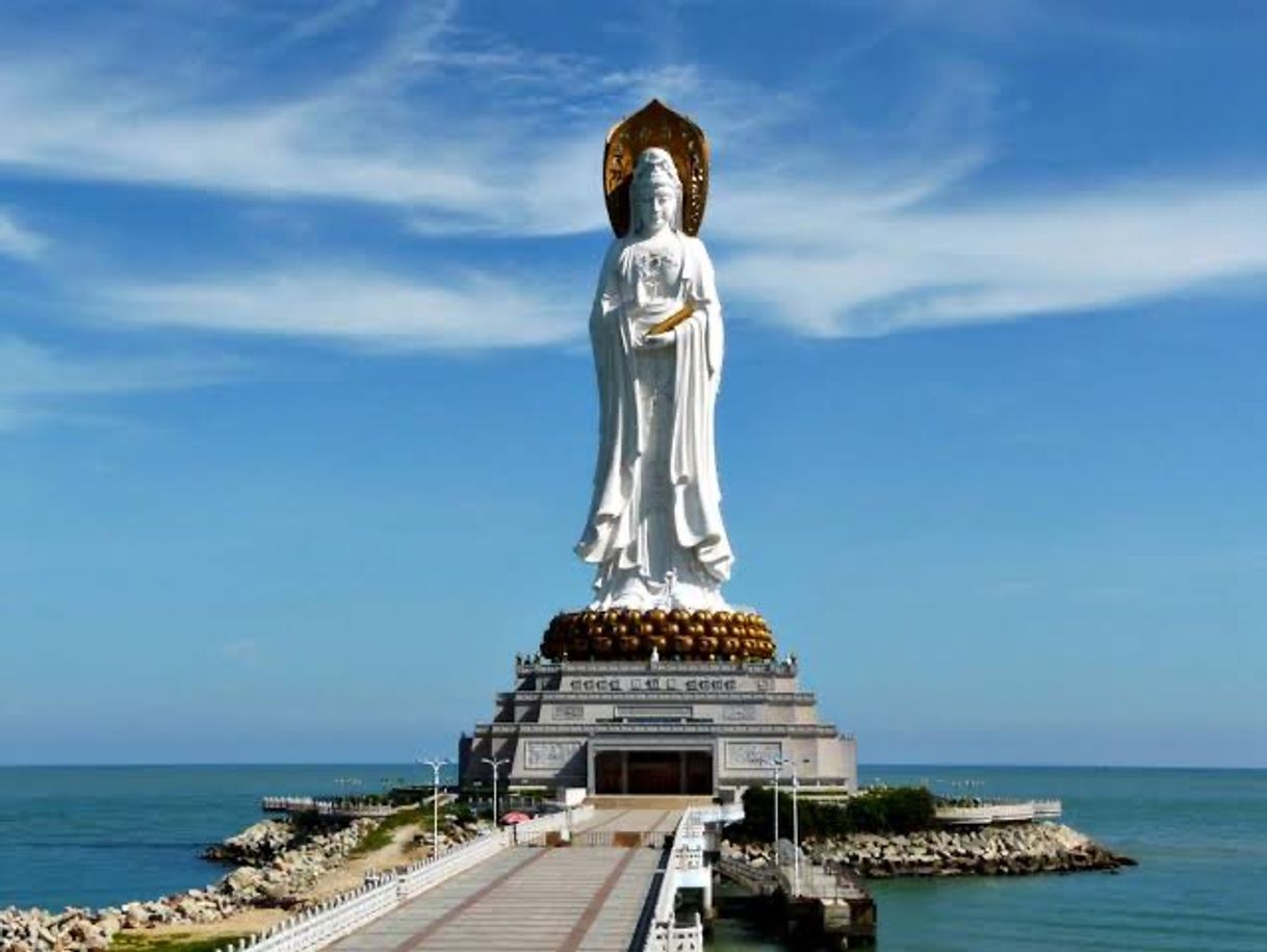 Moda Guan Yin of the South Sea of Sanya