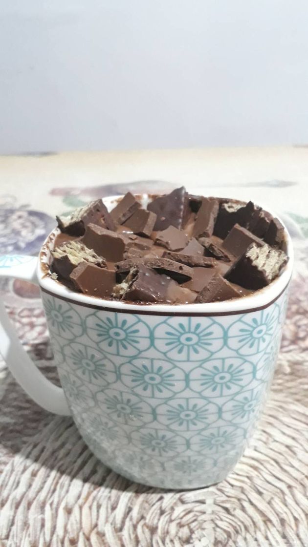 Fashion Bolo de caneca com chocolate derretido!