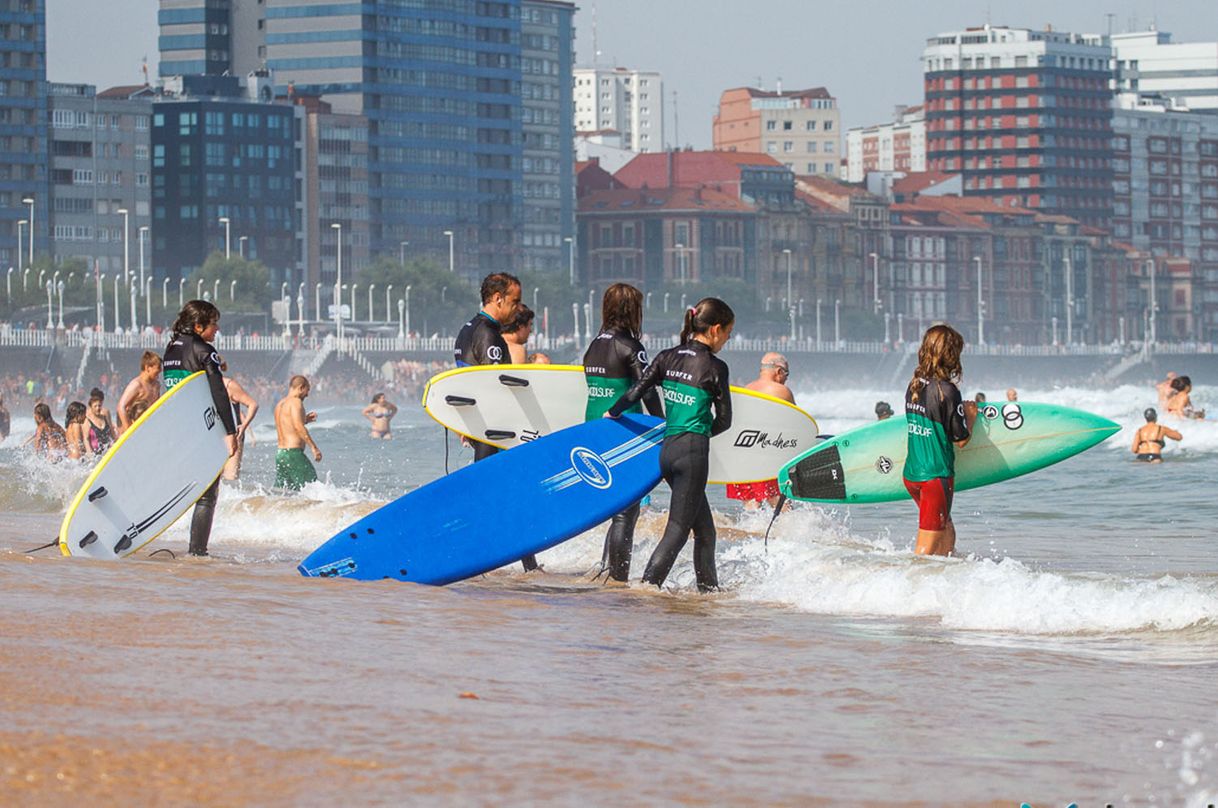 Lugar SkoolSurf - Escuela de surf Asturias