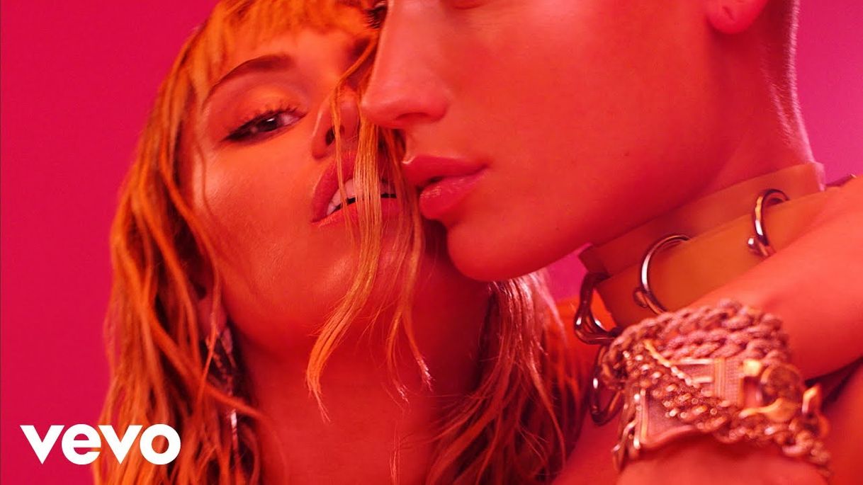 Social Miley Cyrus - Mother's Daughter (Official Video) - YouTube