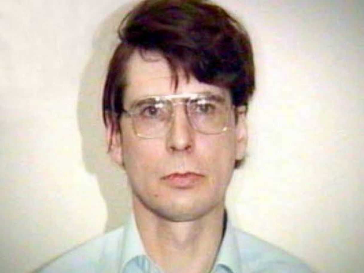 Moda 🚨⚰☠ Asesino en serie Dennis Nilsen / Documental 📼🔞