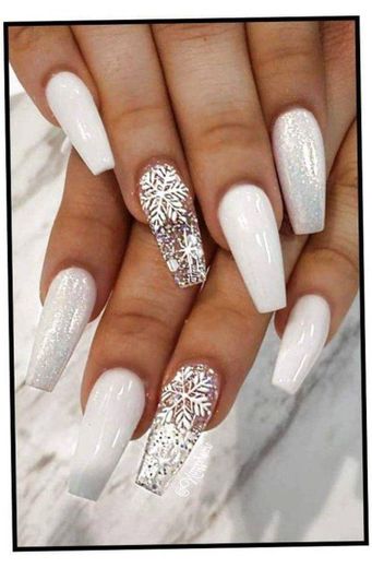 White nails 💅🤍