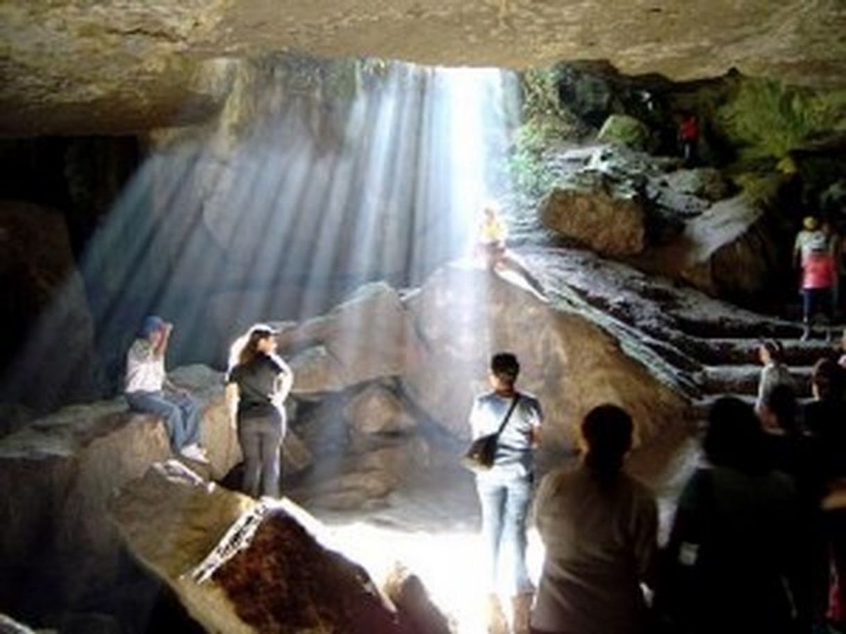 Lugar Cueva Del Nitro