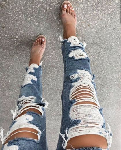 Ripped jeans👖