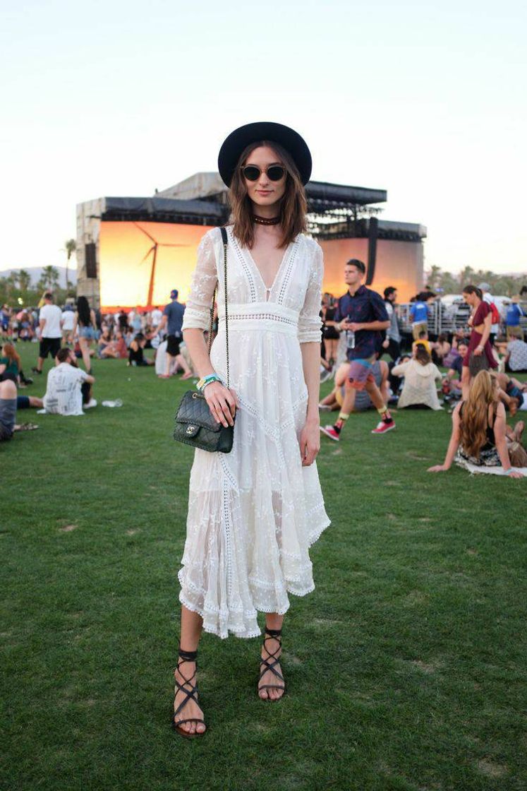 Moda Coachella vibes 🌌