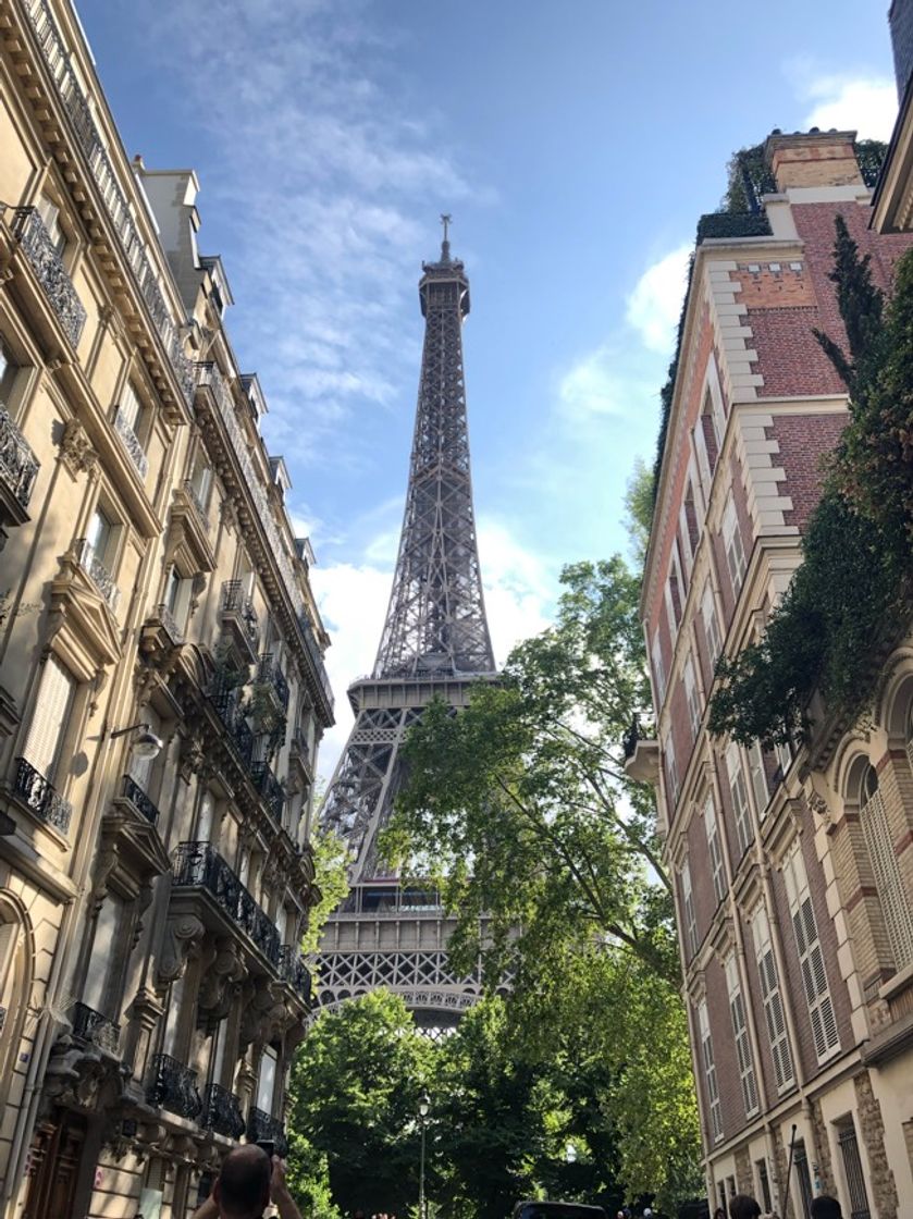 Place Avenue de la Bourdonnais