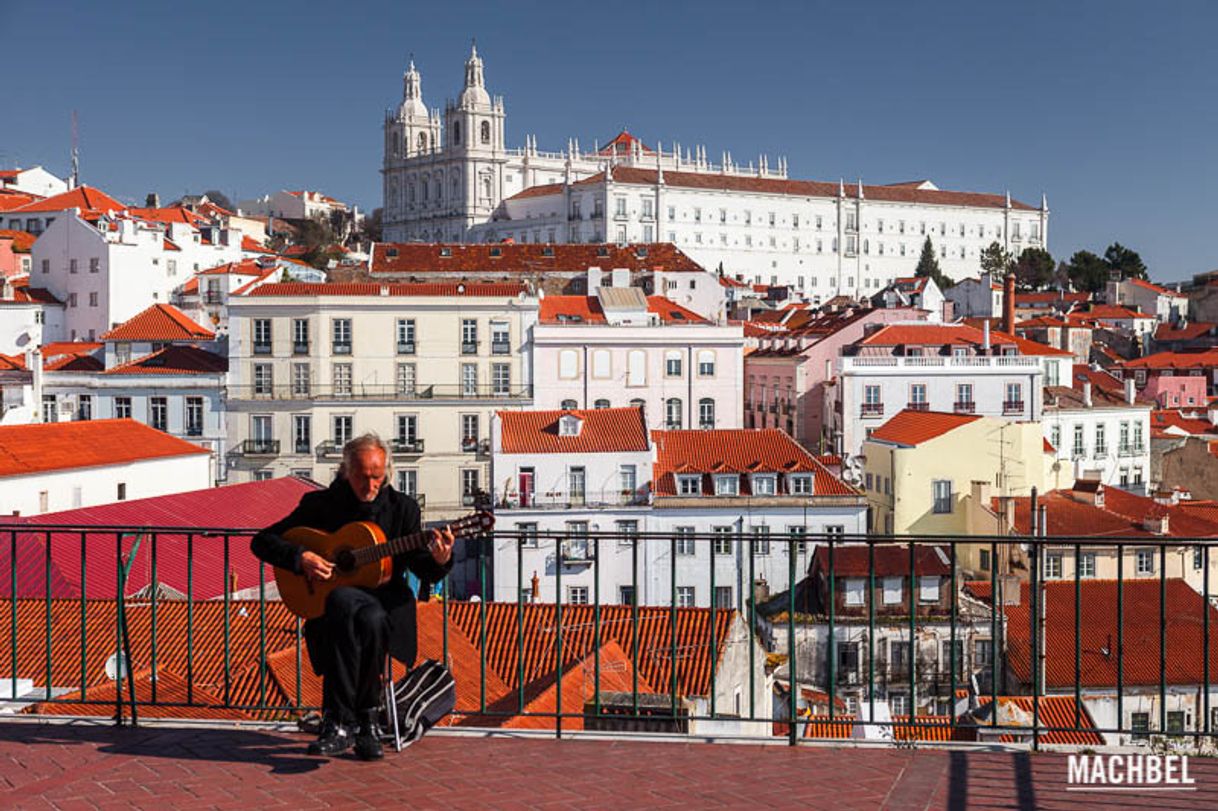 Place Mirador das Portas do Sol