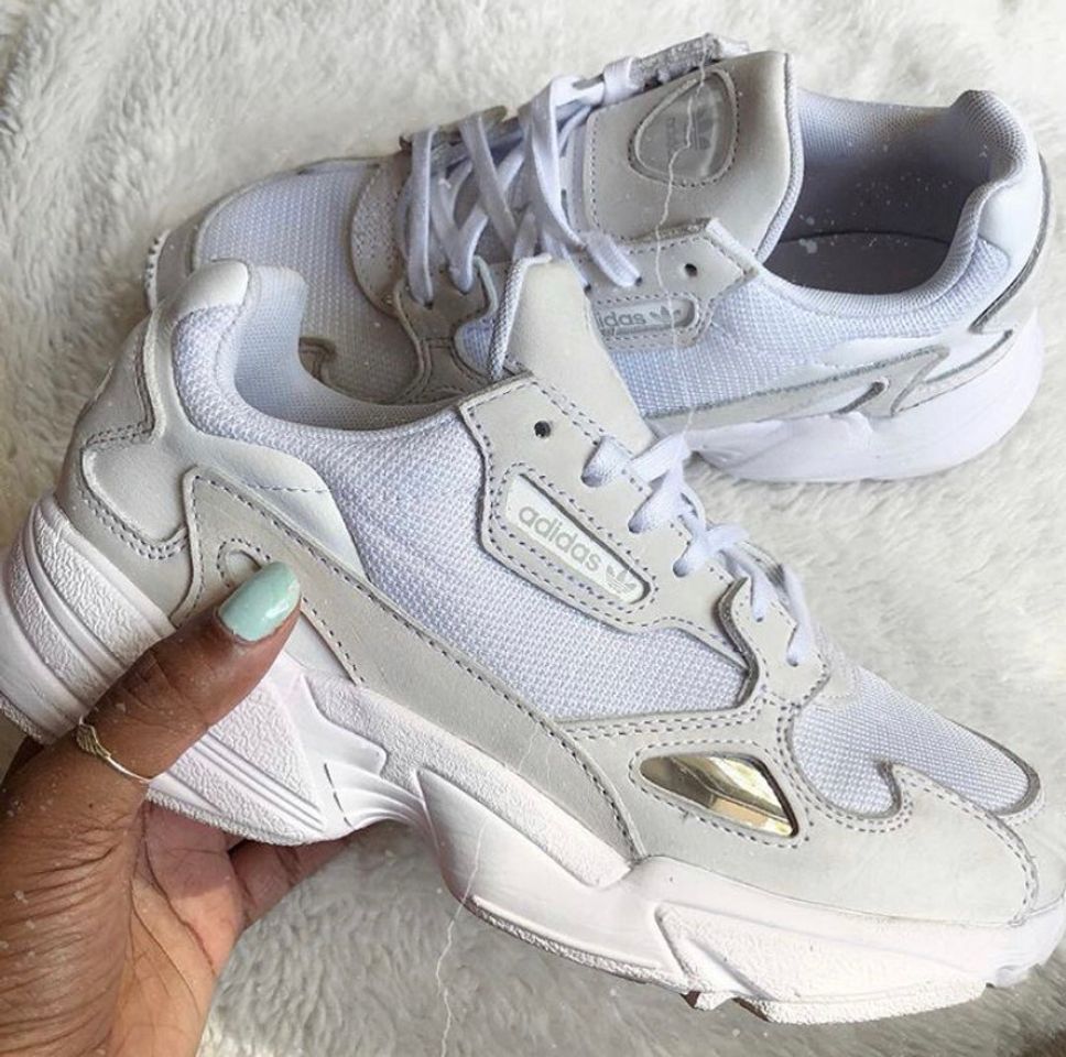 Moda Adidas Falcon