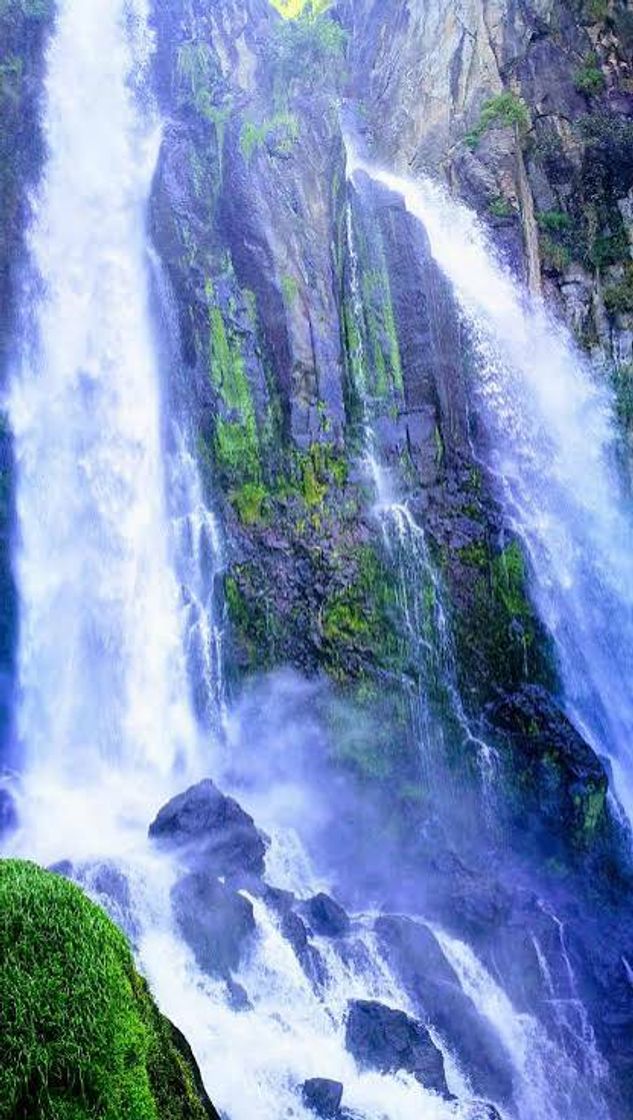 Lugar Cascadas Salto de Quetzalapan