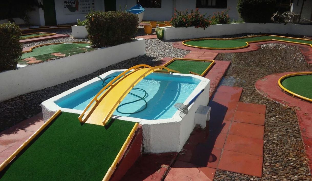 Lugar Mini Golf Calafell