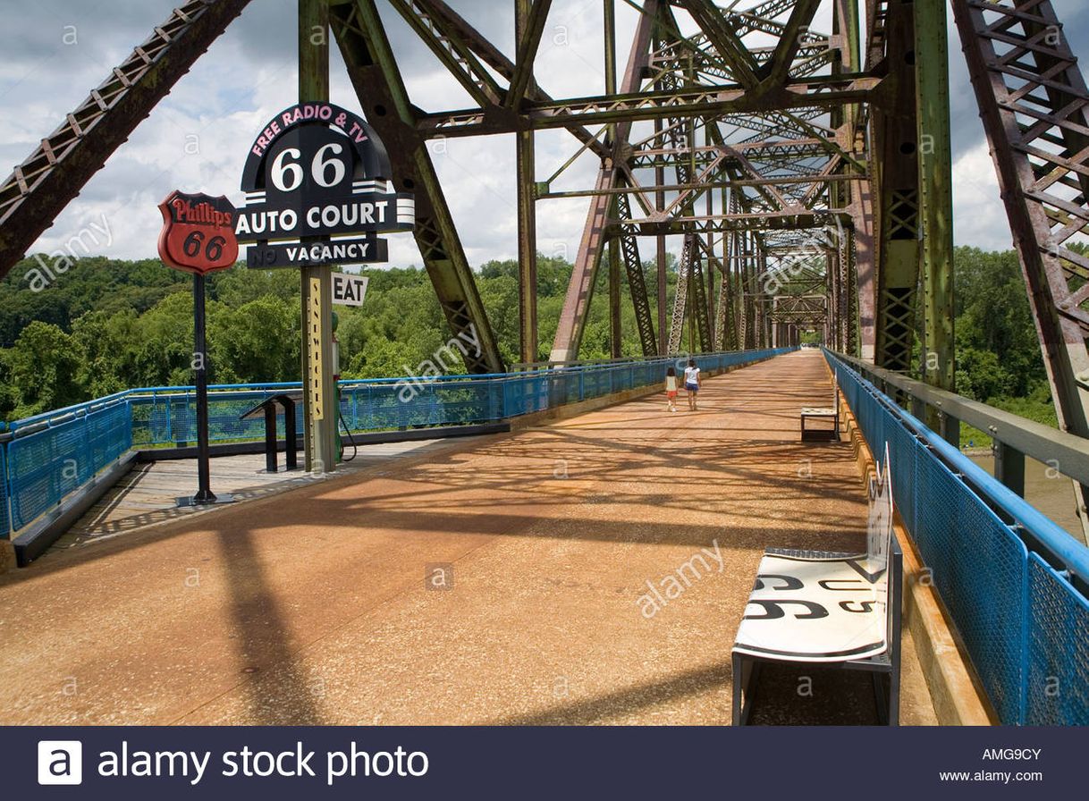 Place Chain of Rocks Bridge