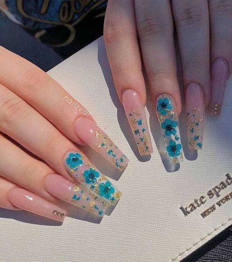 Flowered Nails