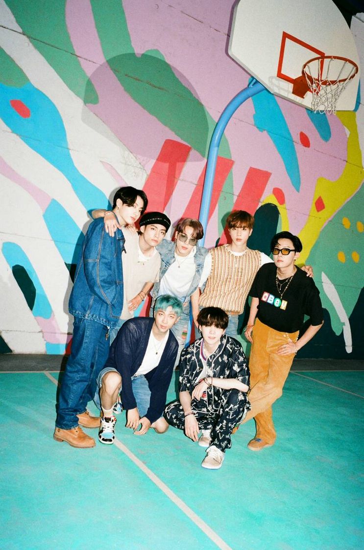Music BTS - DYNAMITE
