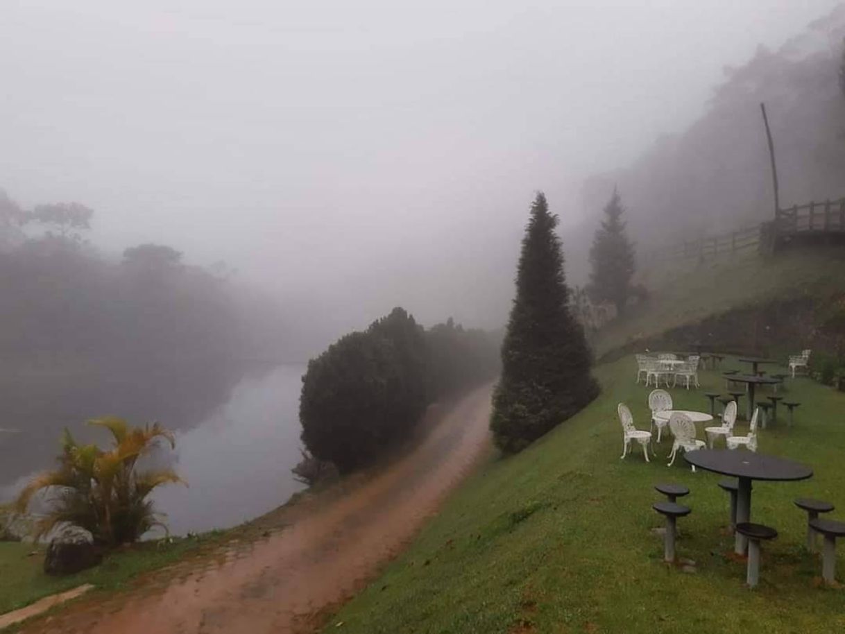 Lugar Toca da Truta