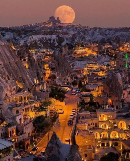 Lua cheia na Capadócia - Turquia