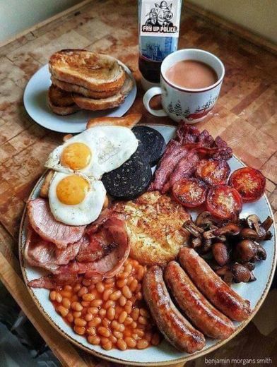 Pequeno café da manhã inglês 🏴󠁧󠁢󠁥󠁮󠁧󠁿 😋