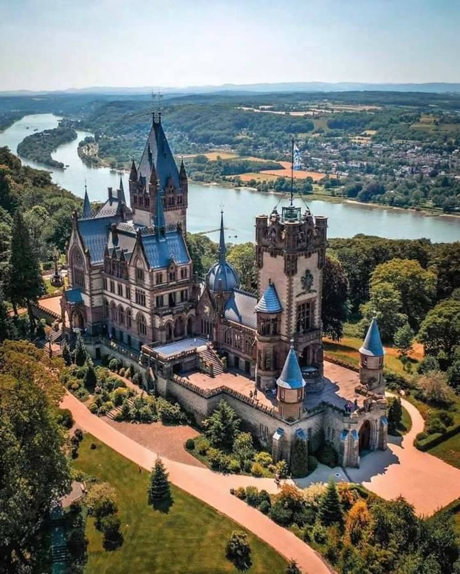 Moda Castelo Drachenburg, Alemanha!!!🇩🇪❤️