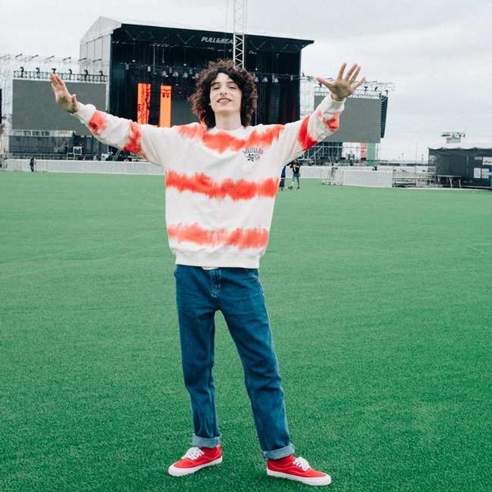 Social Sudadera Tie-Dye de Finn Wolfhard❣️😪  