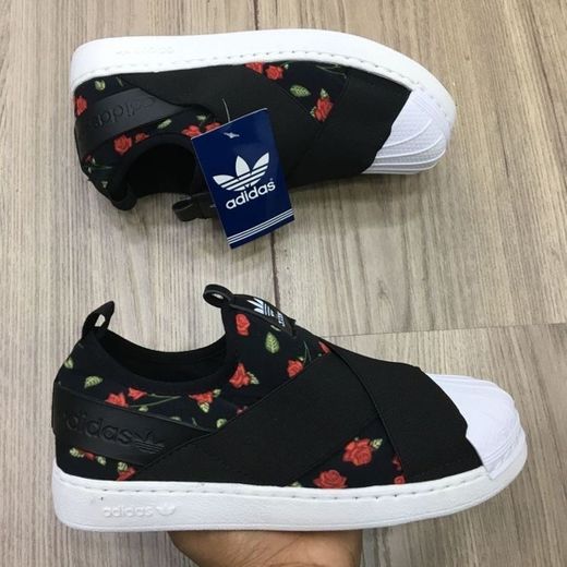 Adidas slip- on florido 