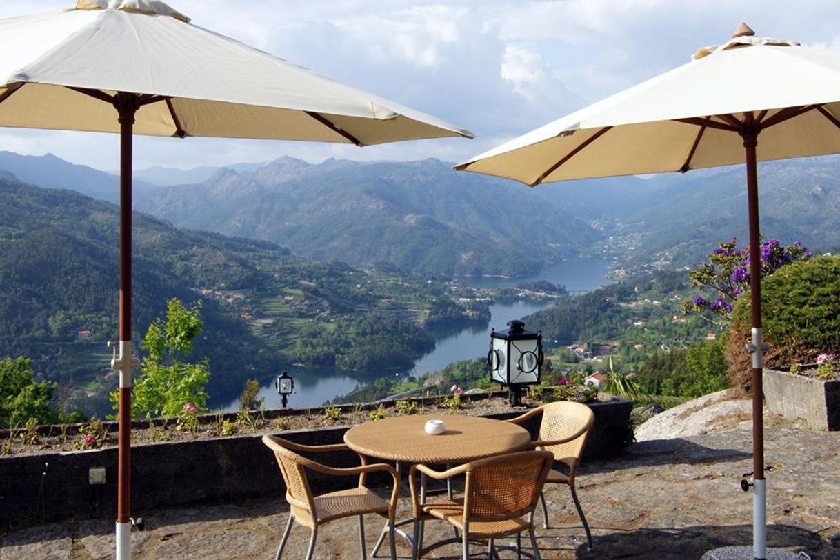 Place Pousada Caniçada-Gerês