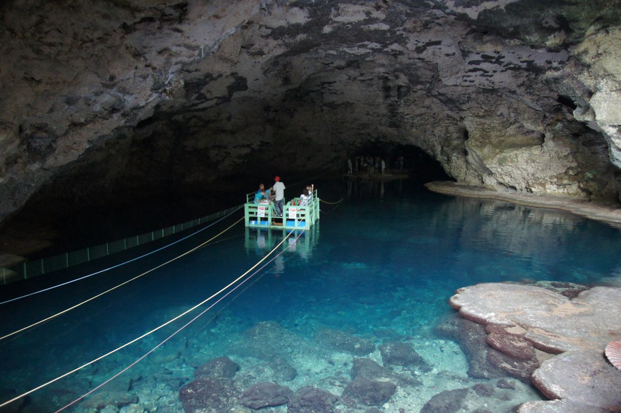 Lugar Los Tres Ojos