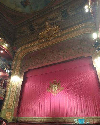 Teatro LARA | Las mejores obras de teatro en Madrid