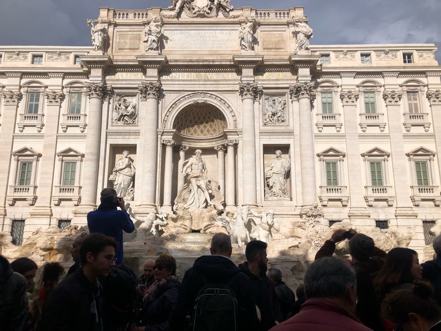 Place Fontana di Trevi