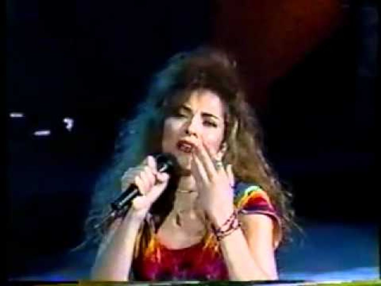 Fashion Gloria Trevi - El Recuento de los Daños