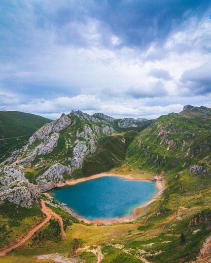 Lagos De Saliencia