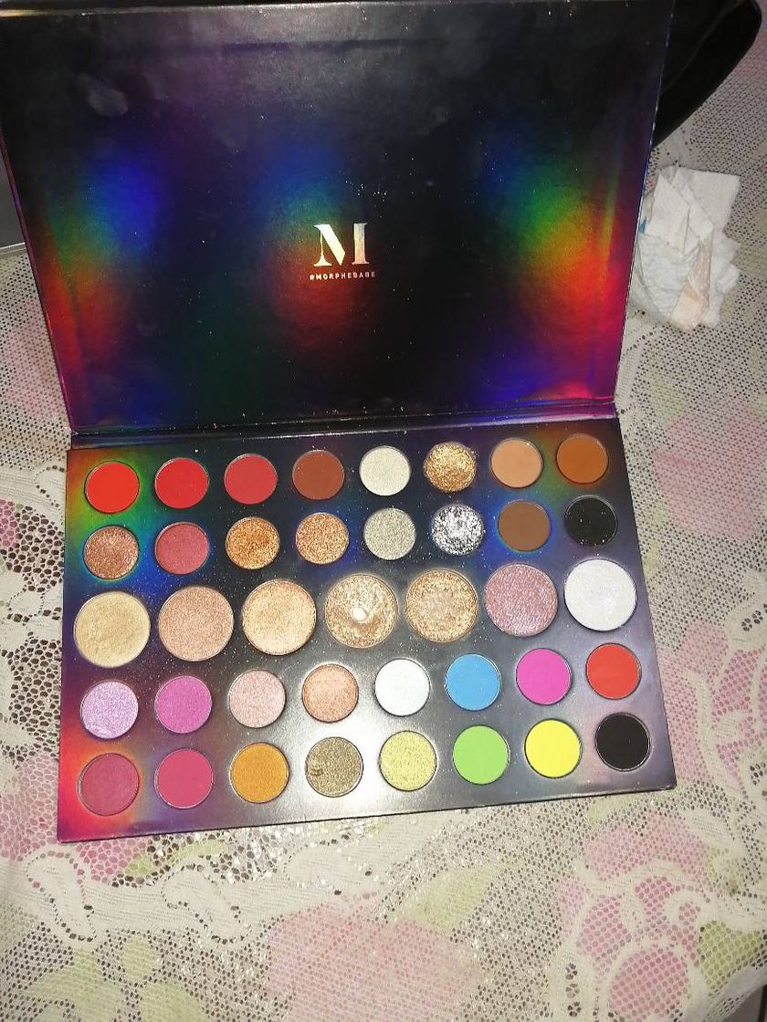 Product 39L HIT THE LIGHTS ARTISTRY PALETTE