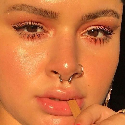 septum with nostril 