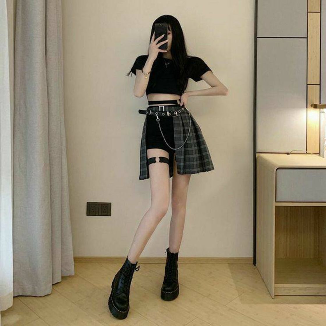 Fashion Gothic Plaid Skirt Shorts Belt Chain Irregular Hollow