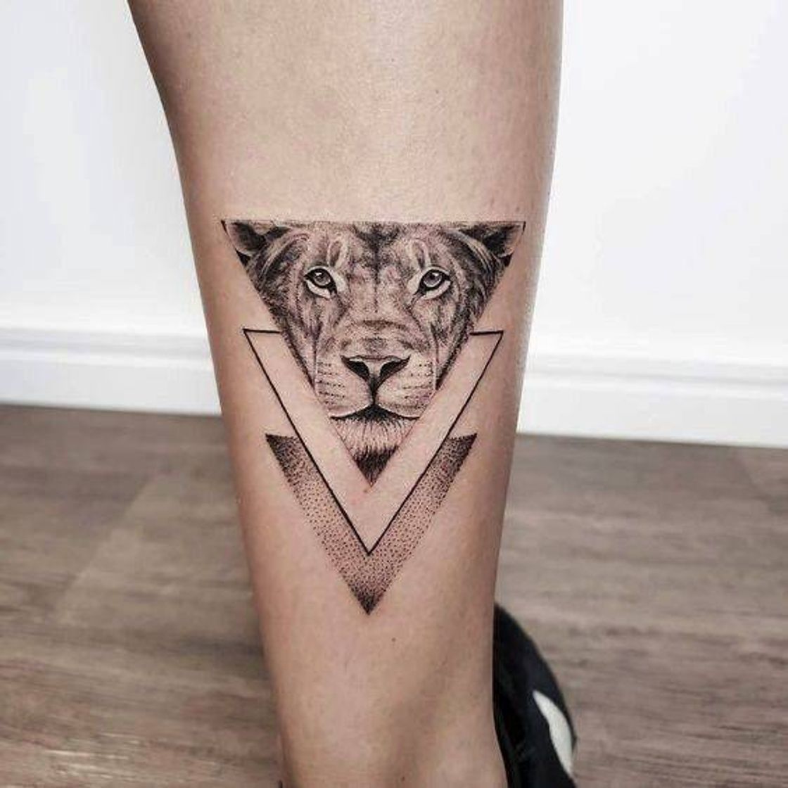 Moda Tattoo leão triângulo 🦁🔼