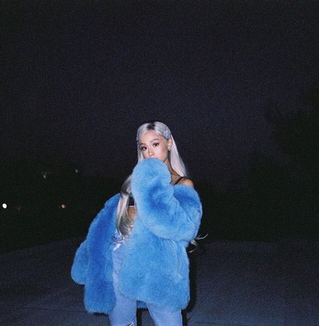 Fashion Inspiração casaco Ariana 🦋