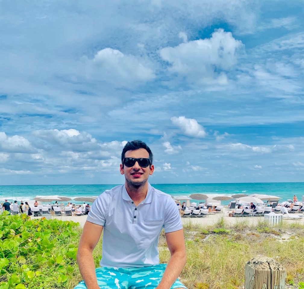 Lugar Fontainebleau Miami Beach