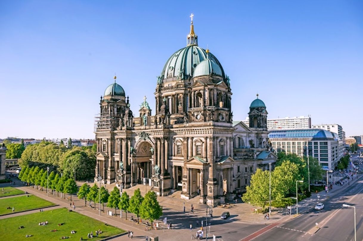 Lugar Catedral de Berlín