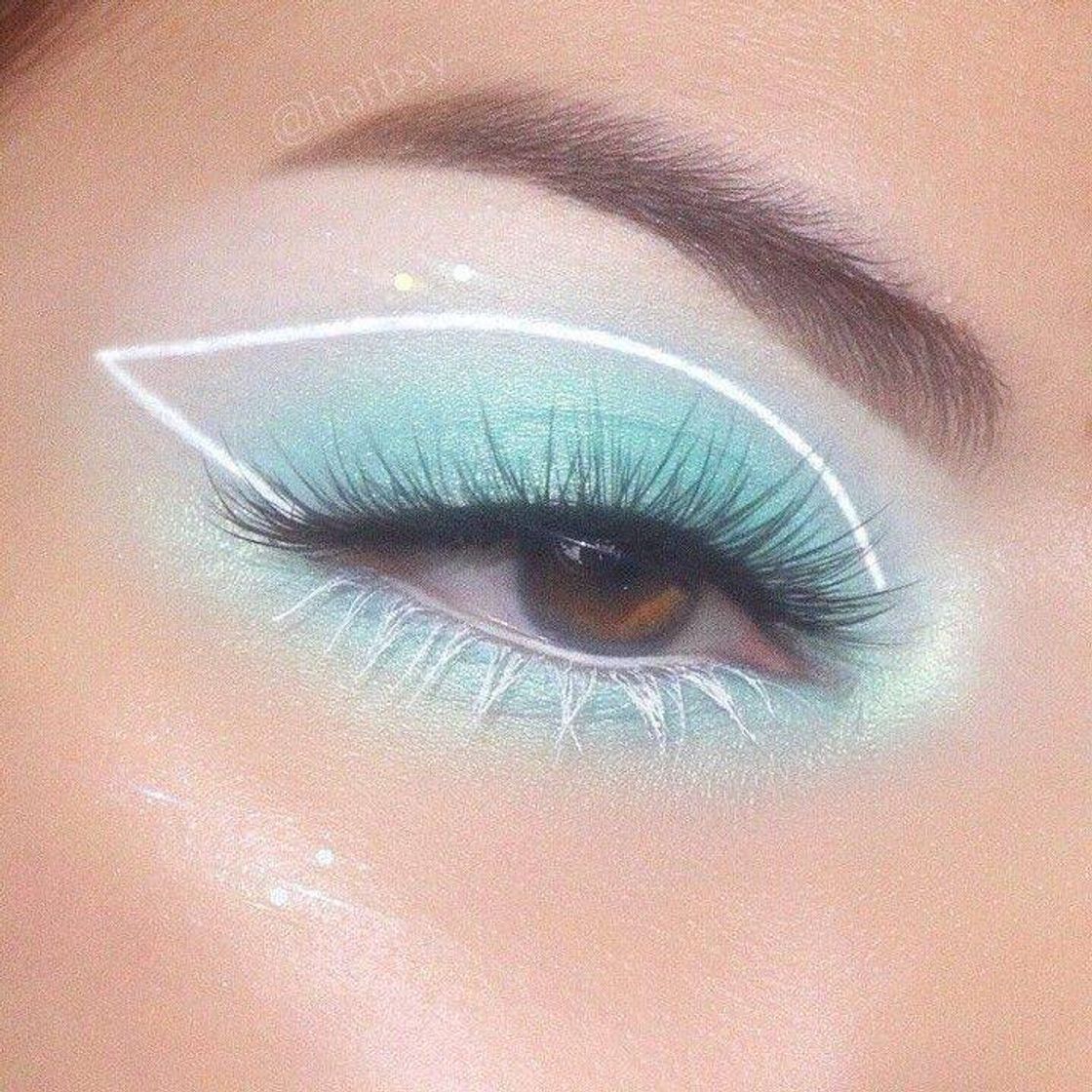 Fashion Light blue makeup 