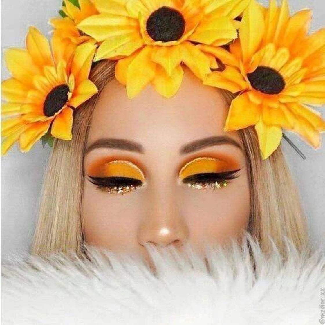 Fashion make up🌻