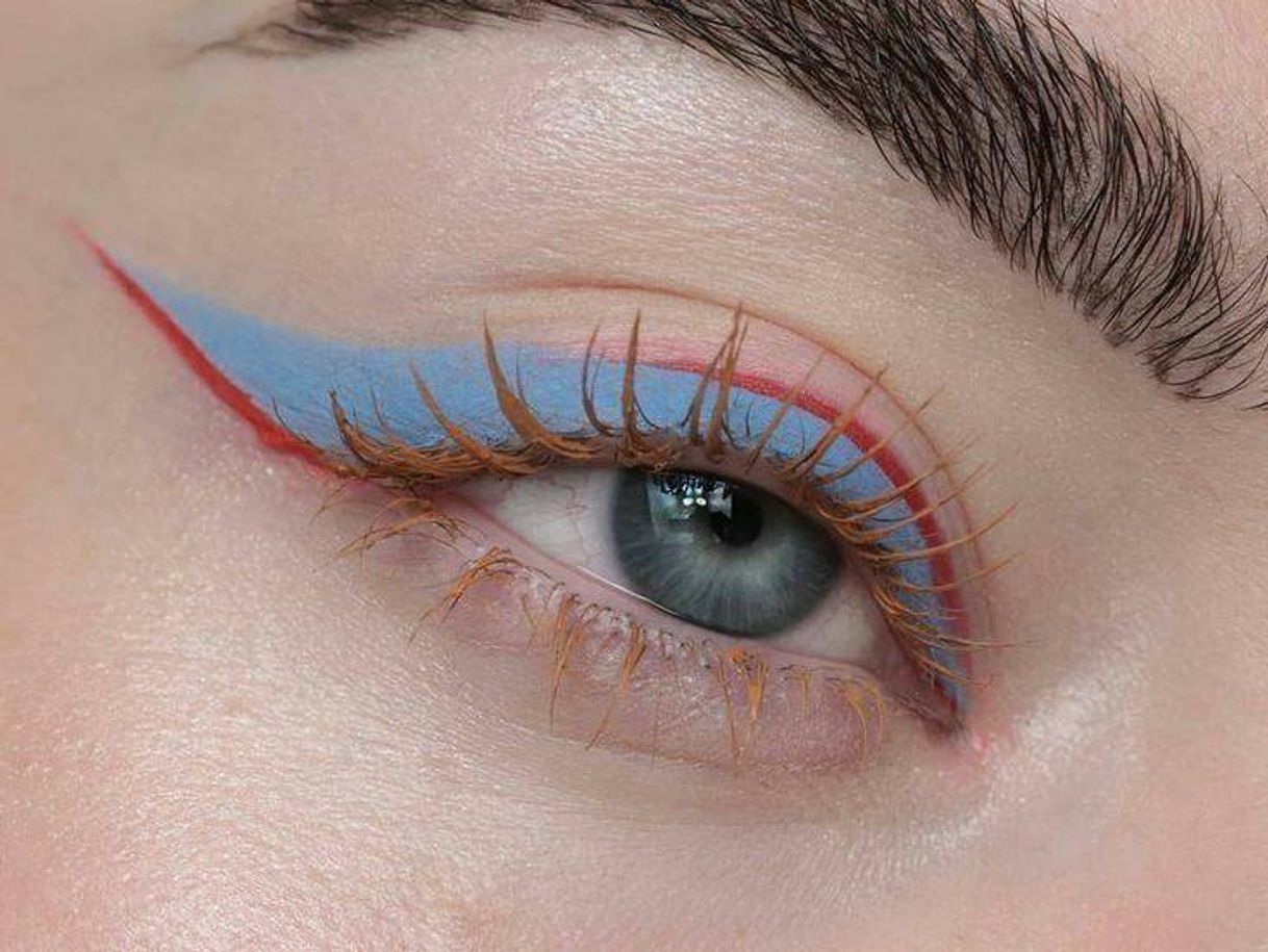 Moda blue makeup inspo