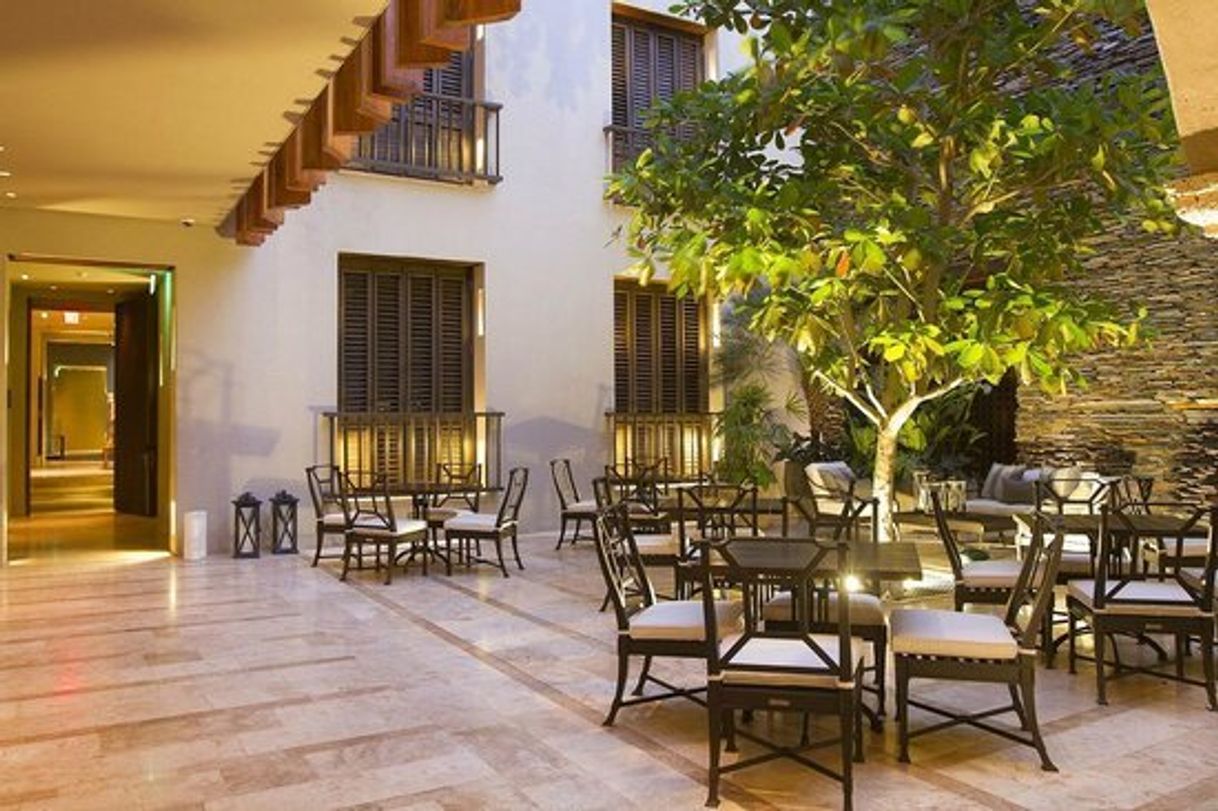 Restaurantes Bastion Luxury Hotel