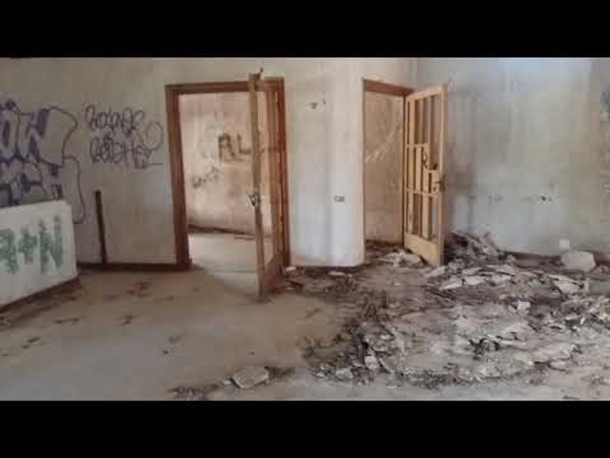 Place URBEX pasarias la noche en este lugar abandonado. - YouTube