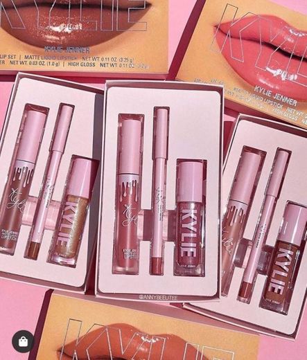 Kylie Cosmetics (@kyliecosmetics) 