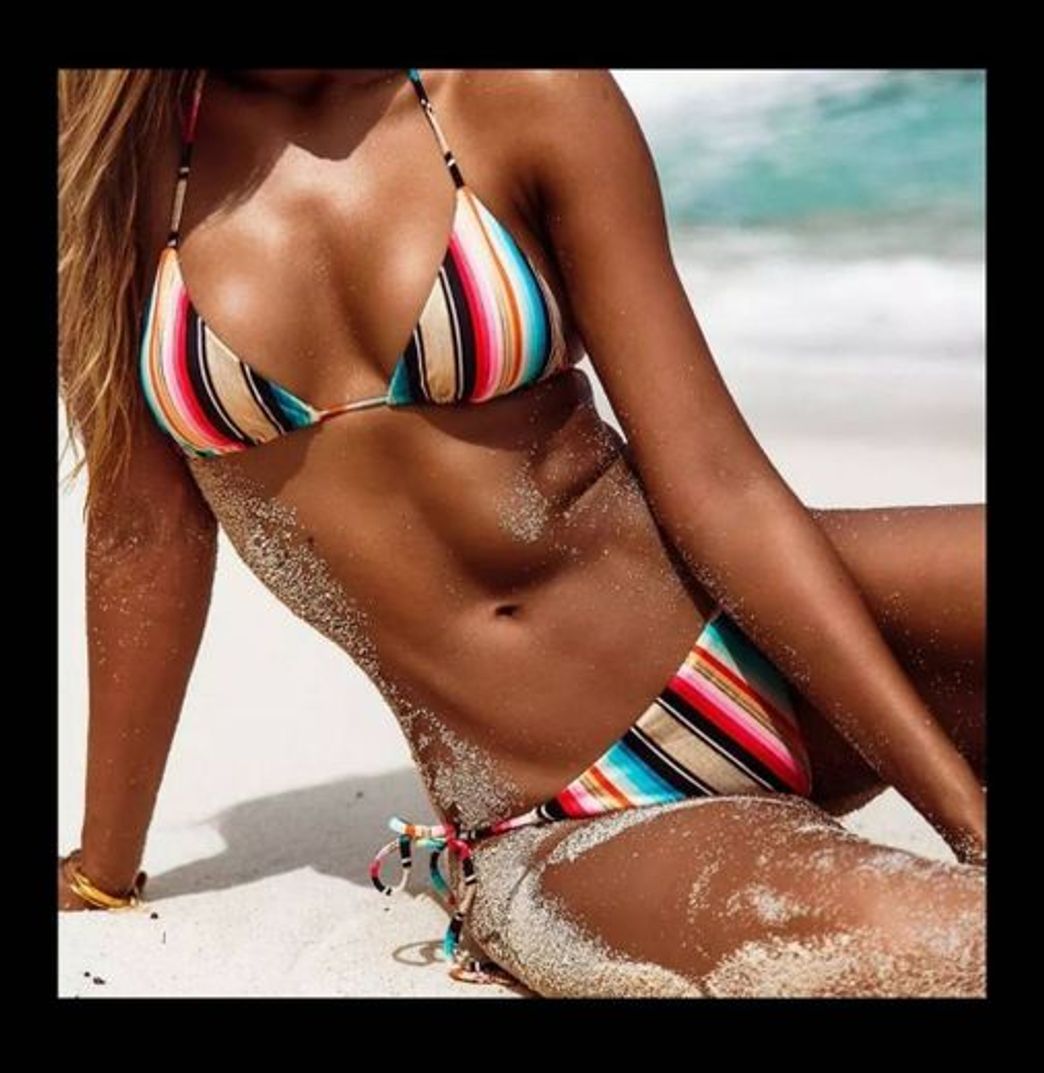 Fashion Bikini às riscas