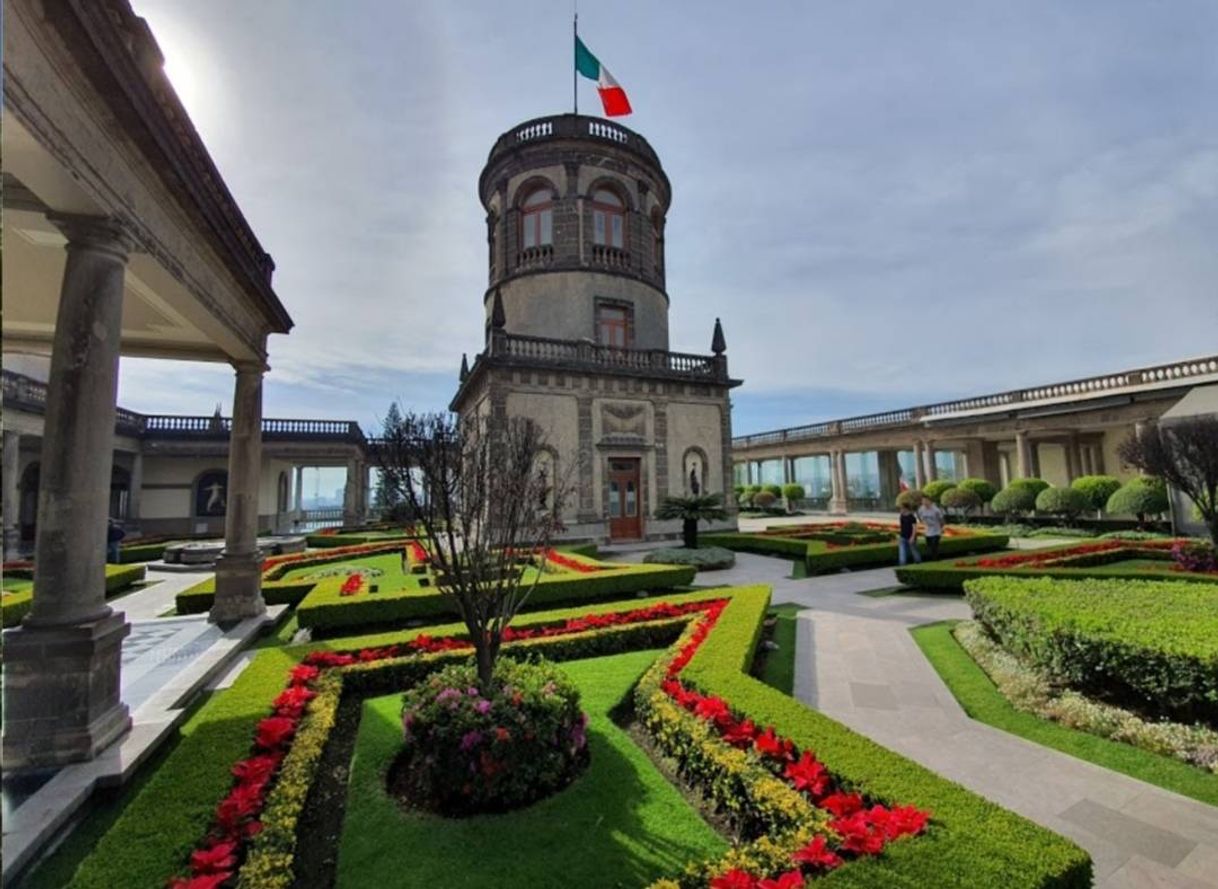 Place Chapultepec Castle